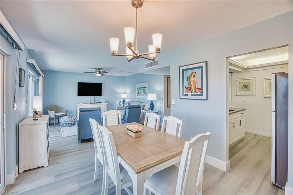 1246 Fulgur ST # 207, SANIBEL FL 33957-20