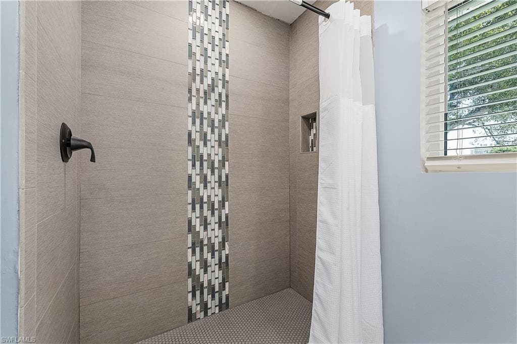 610 Donax ST # 311, SANIBEL FL 33957-12