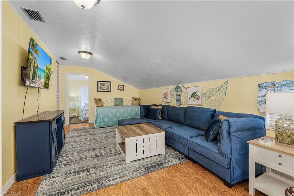 610 Donax ST # 311, SANIBEL FL 33957-16