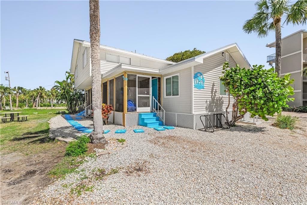 610 Donax ST # 311, SANIBEL FL 33957-27