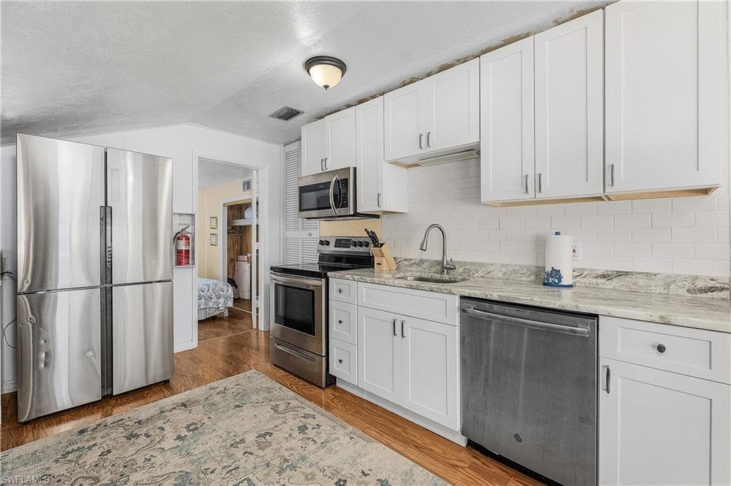 610 Donax ST # 311, SANIBEL FL 33957-19
