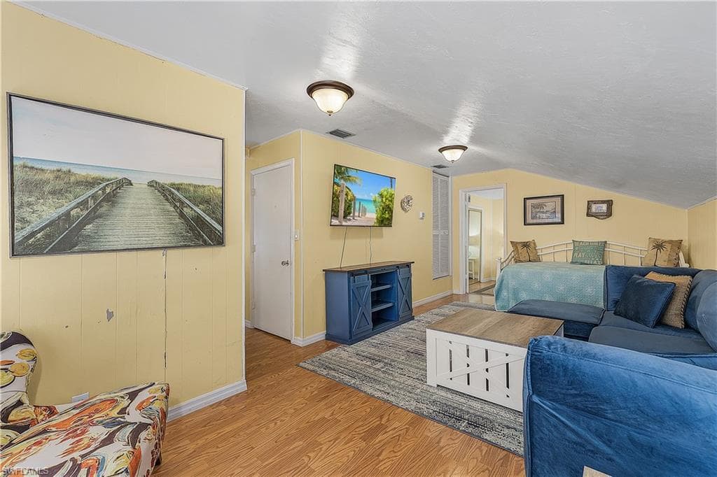 610 Donax ST # 311, SANIBEL FL 33957-17