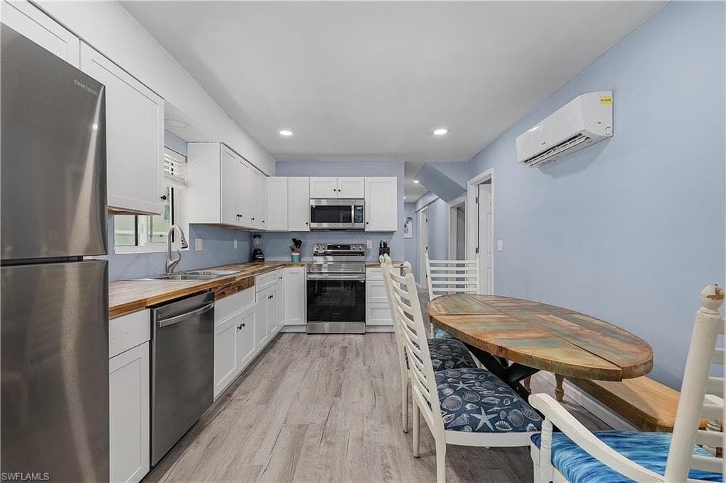 610 Donax ST # 311, SANIBEL FL 33957-7