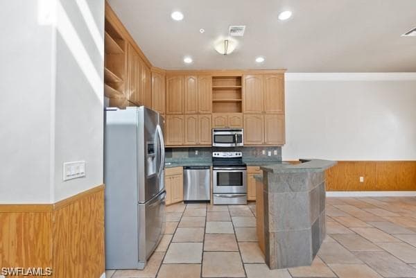 819 James ST, FORT MYERS FL 33916-4