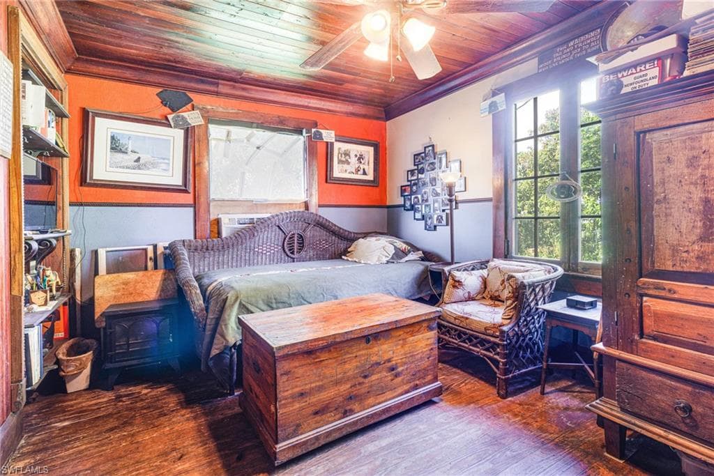 62 Prospect AVE, FORT MYERS FL 33905-28