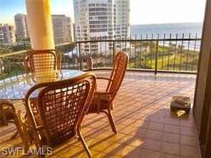 4251 Gulf Shore BLVD N # 14C, NAPLES FL 34103-2