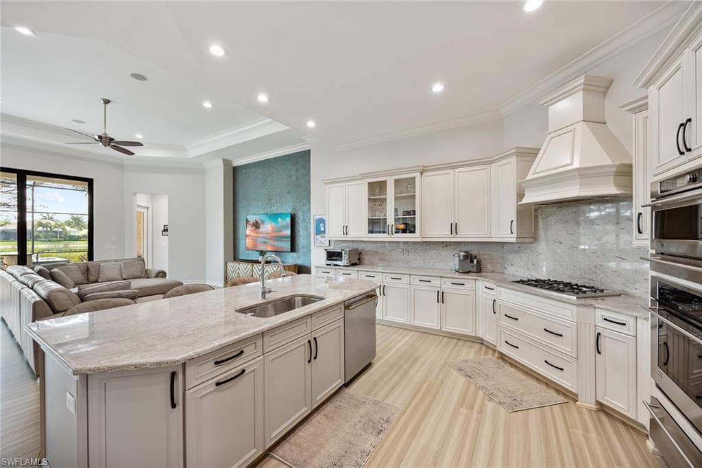 11920 Hedgestone CT, NAPLES FL 34120-15