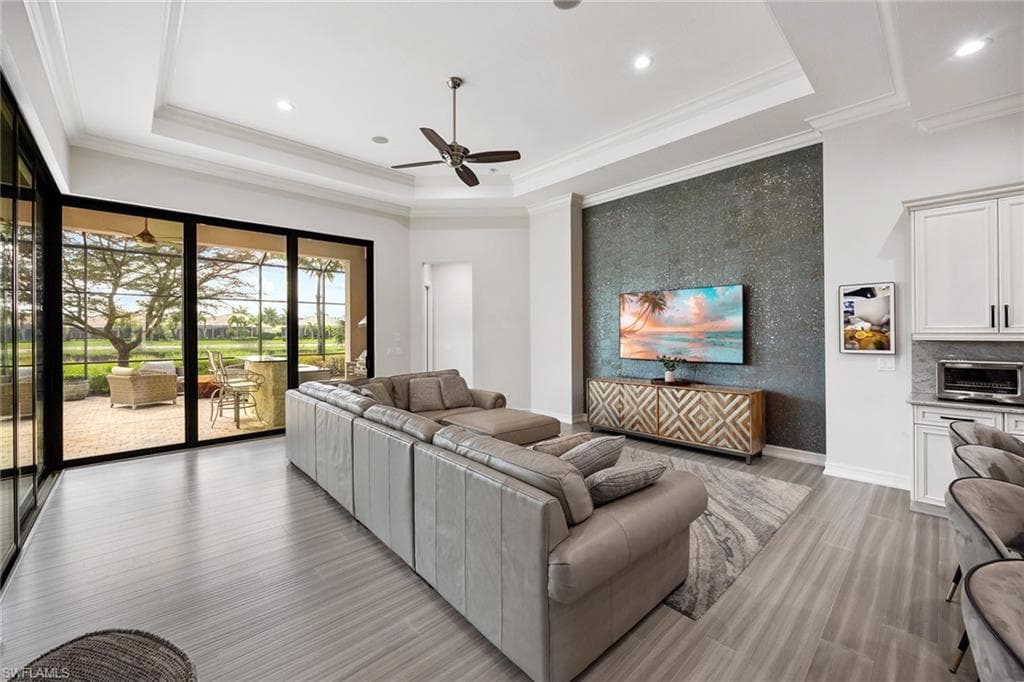 11920 Hedgestone CT, NAPLES FL 34120-8