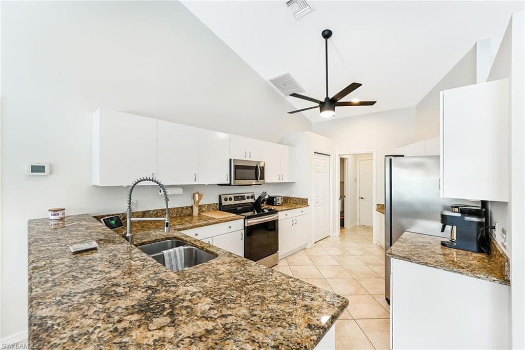 589 Lambton LN, NAPLES FL 34104-5