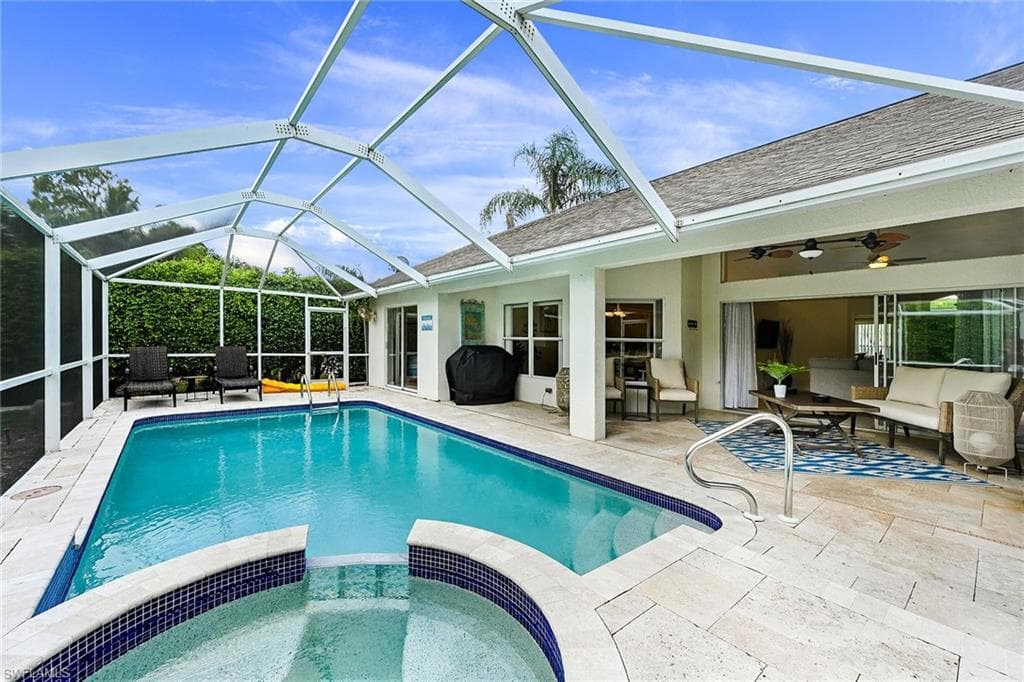 589 Lambton LN, NAPLES FL 34104-21