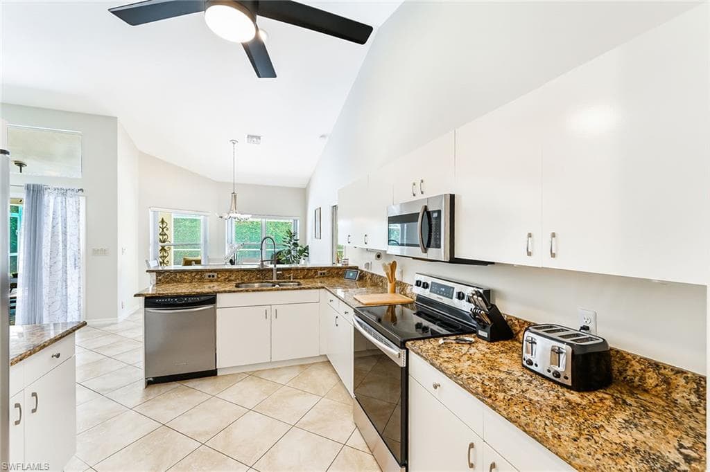 589 Lambton LN, NAPLES FL 34104-6