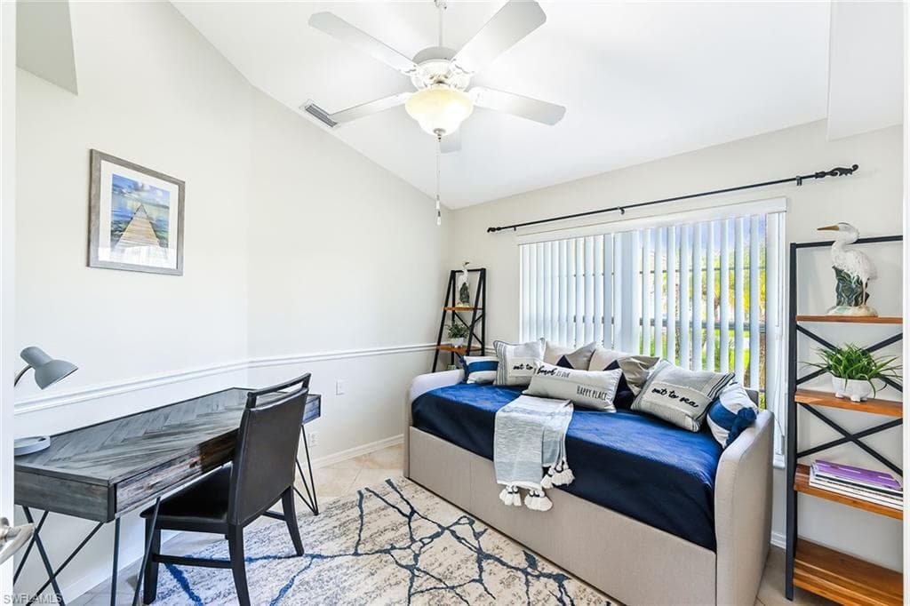 589 Lambton LN, NAPLES FL 34104-9