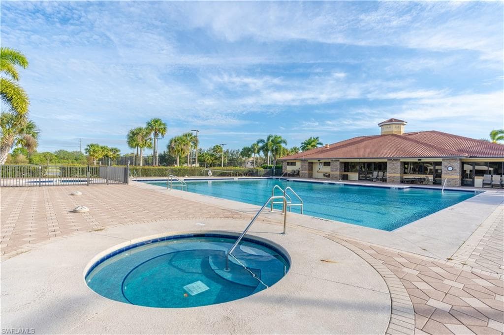 12414 Rock Ridge LN, FORT MYERS FL 33913-40
