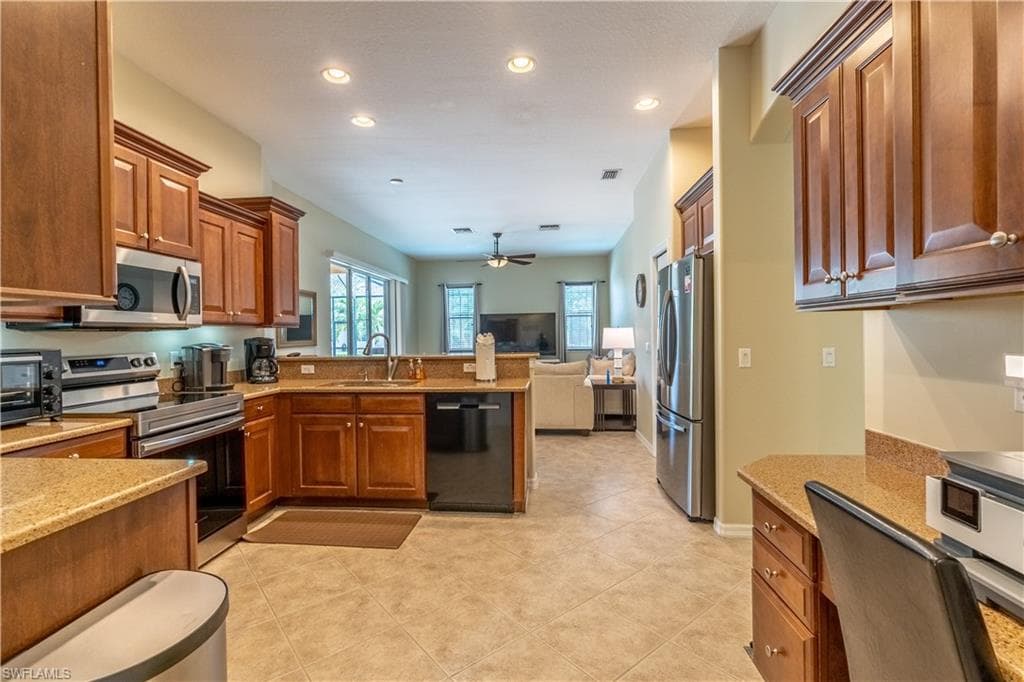 12414 Rock Ridge LN, FORT MYERS FL 33913-7