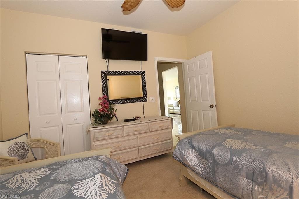3250 Cypress Glen WAY # 403, NAPLES FL 34109-16