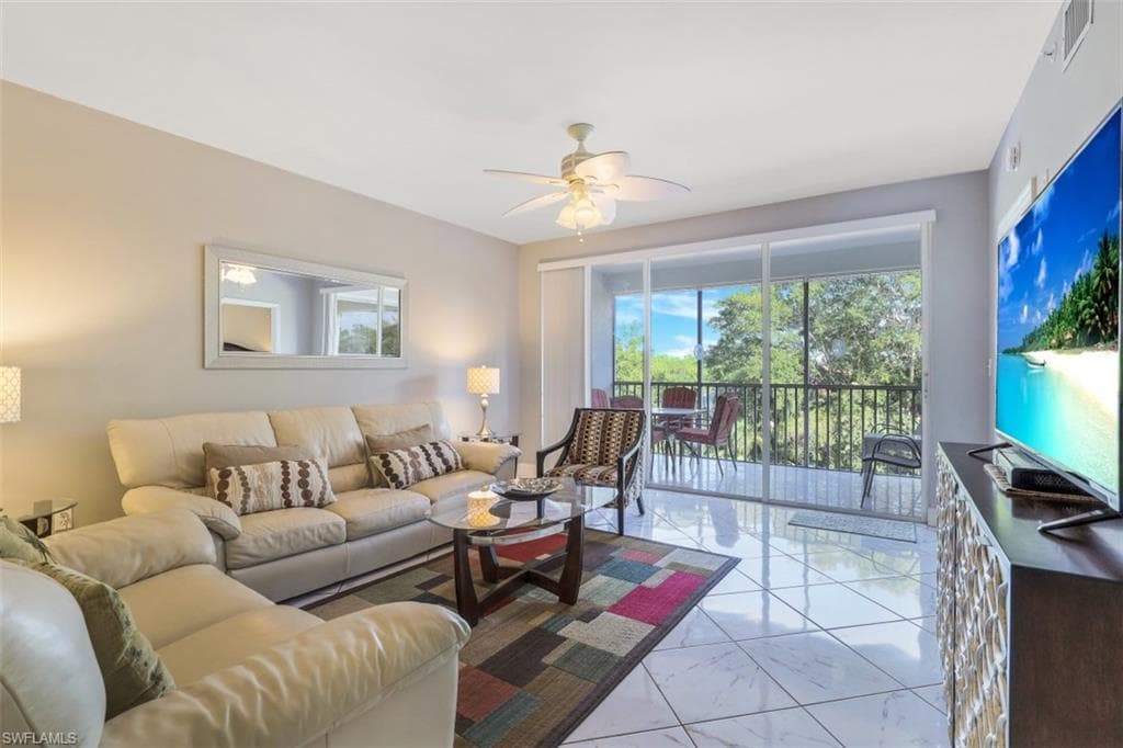 519 Roma CT # 305, NAPLES FL 34110-4
