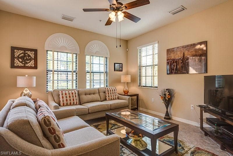 9040 Alturas ST # 5, NAPLES FL 34113-2