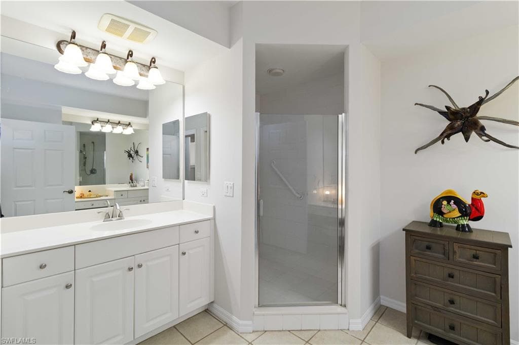 1001 Arbor Lake DR 606-15