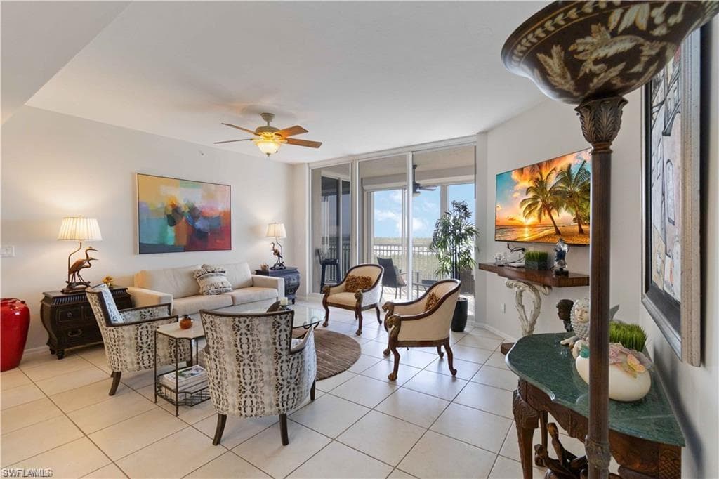 1001 Arbor Lake DR 606-2
