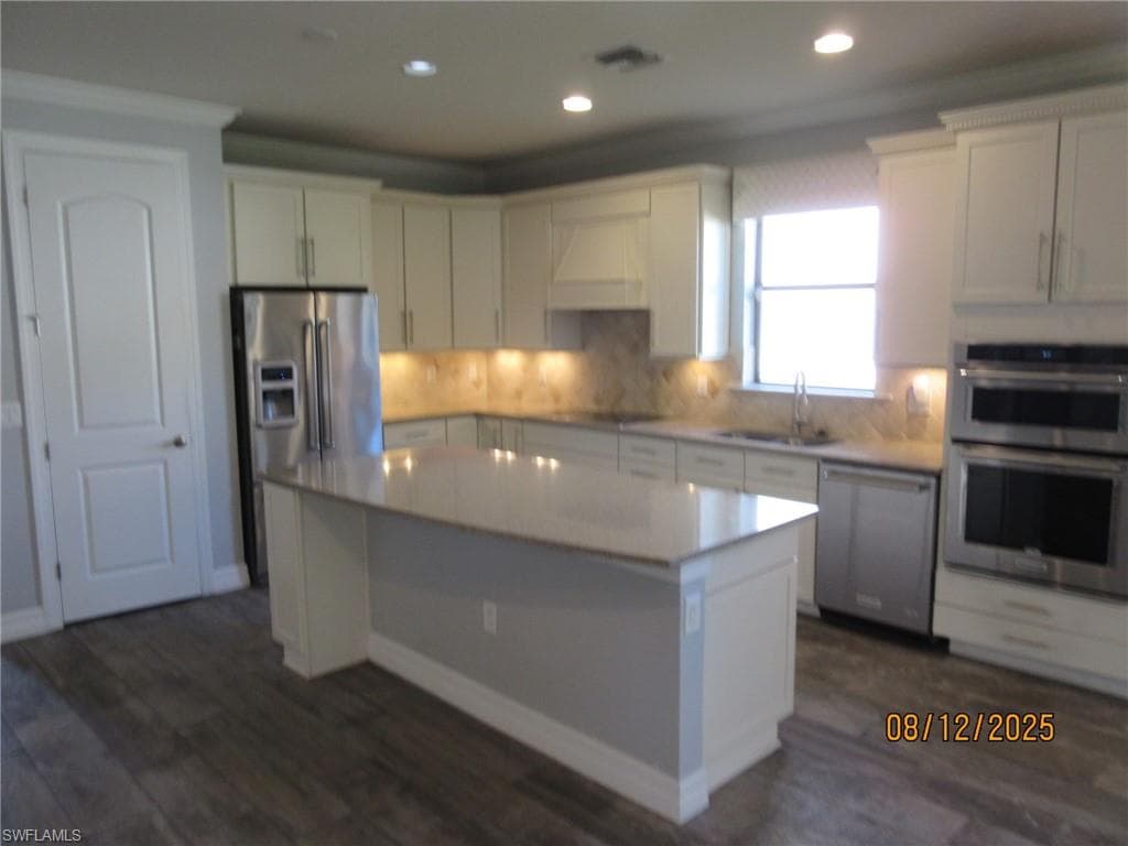 14589 Laguna DR, FORT MYERS FL 33908-7