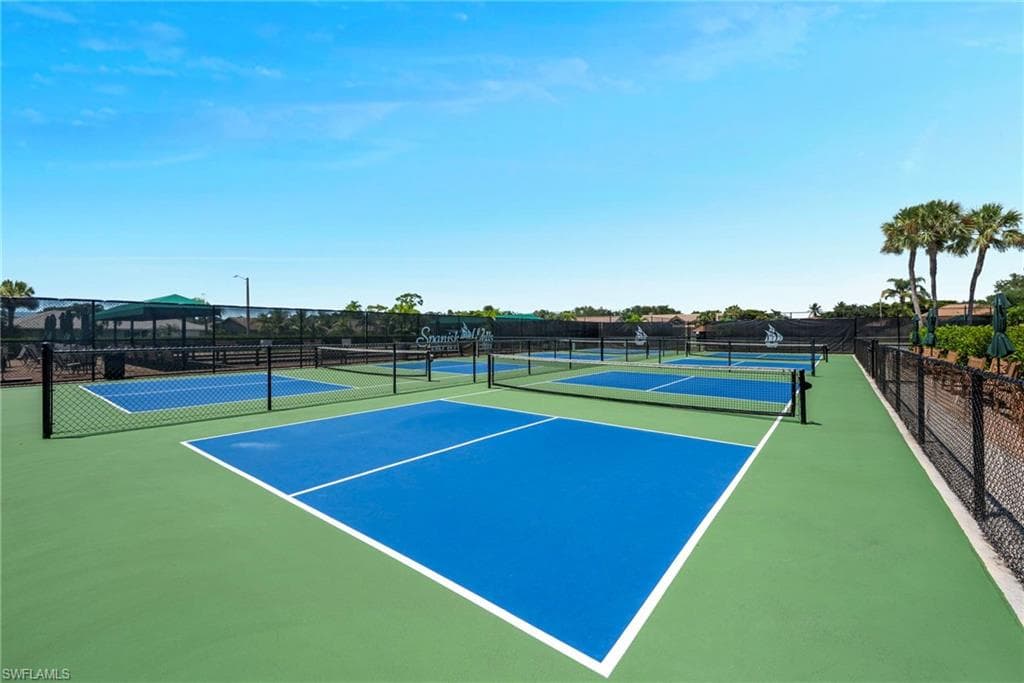 9239 Spanish Moss WAY, BONITA SPRINGS FL 34135-16