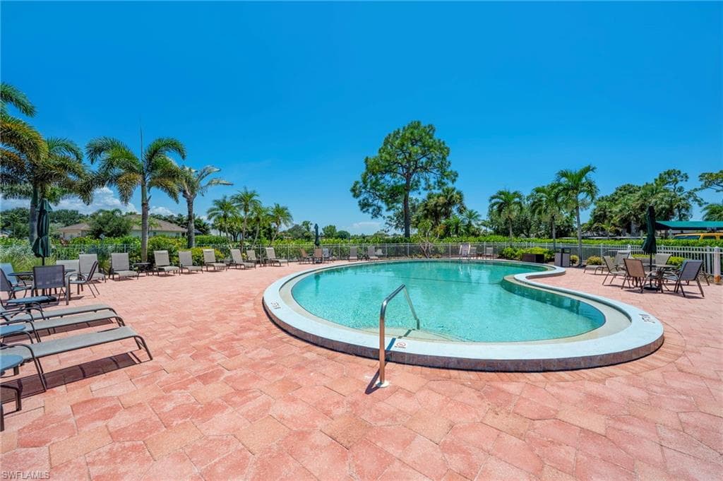 9239 Spanish Moss WAY, BONITA SPRINGS FL 34135-14