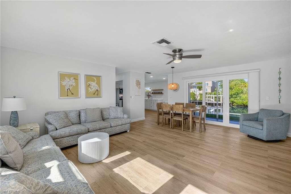 1739 Jewel Box DR, SANIBEL FL 33957-4