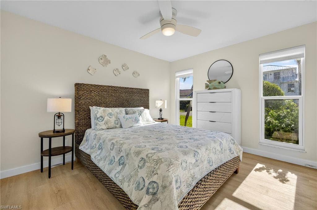 1739 Jewel Box DR, SANIBEL FL 33957-17