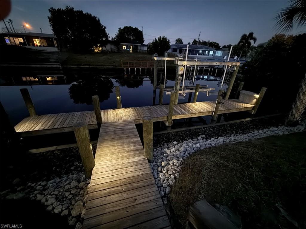 9346 Palm Island CIR, NORTH FORT MYERS FL 33903-1