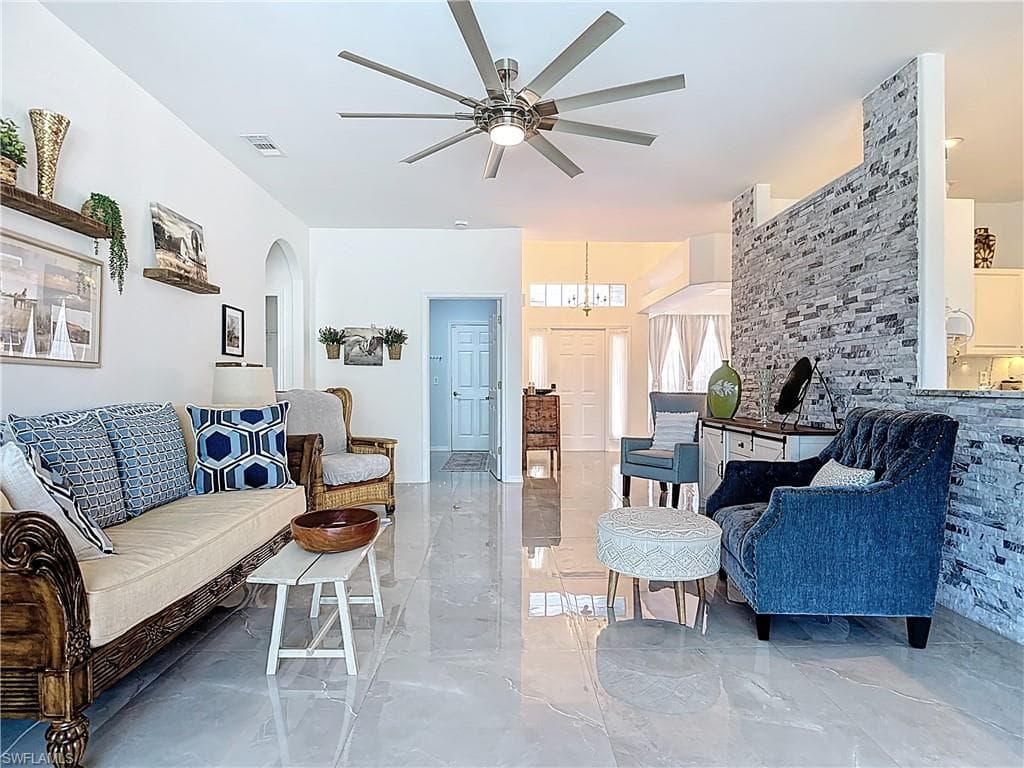 9346 Palm Island CIR, NORTH FORT MYERS FL 33903-16