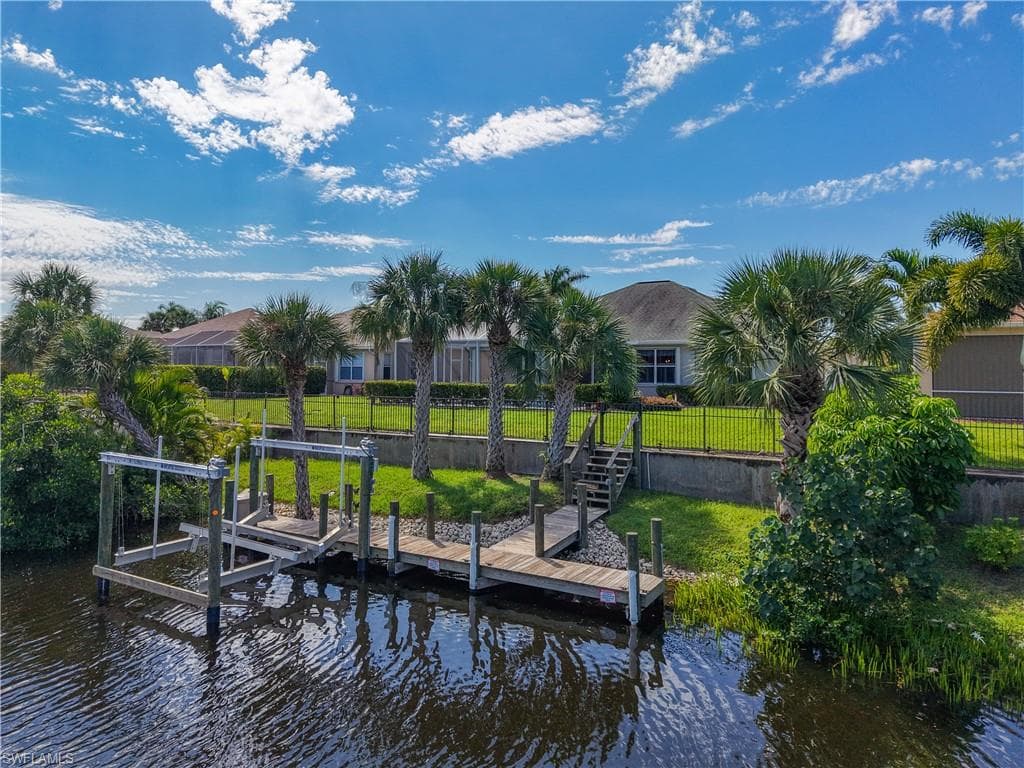 9346 Palm Island CIR, NORTH FORT MYERS FL 33903-42