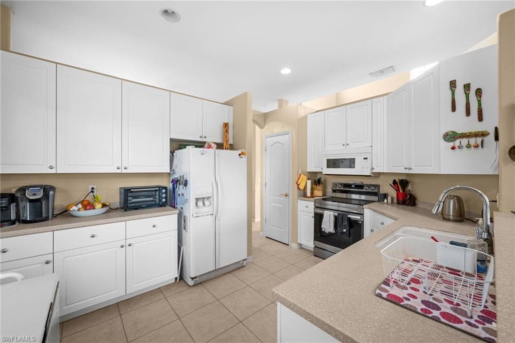 8830 Spring Mountain WAY, FORT MYERS FL 33908-13