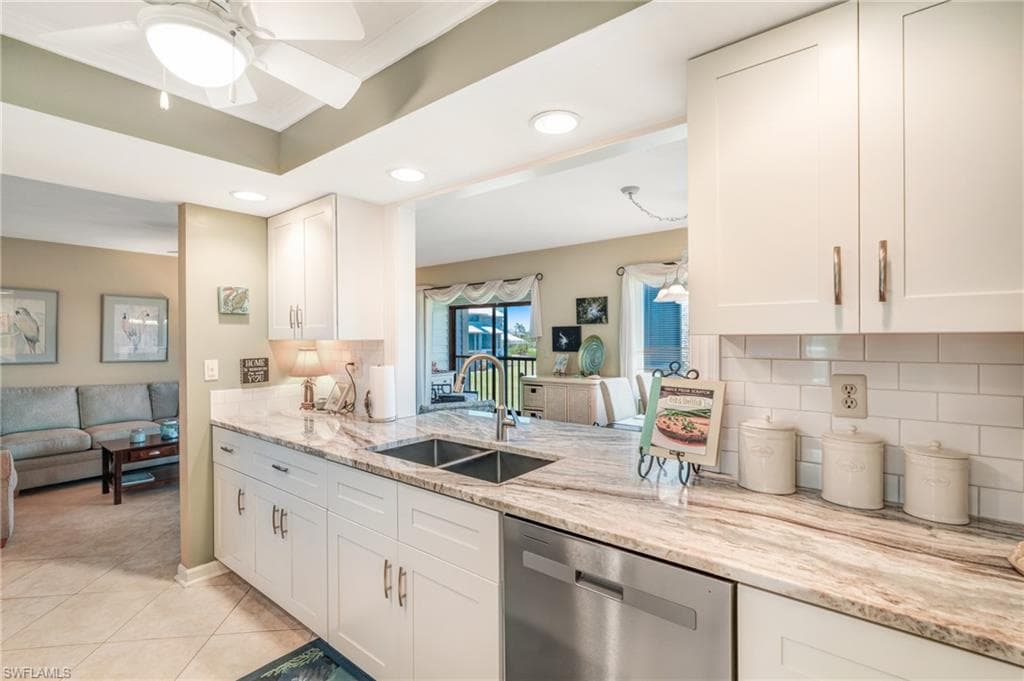 5261 Blue Crab CIR # 5, BOKEELIA FL 33922-11