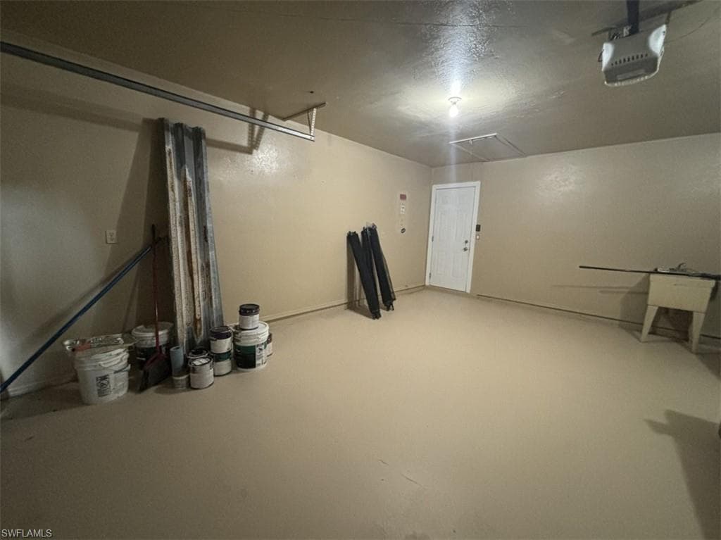 8216 New Jersey BLVD, FORT MYERS FL 33967-11