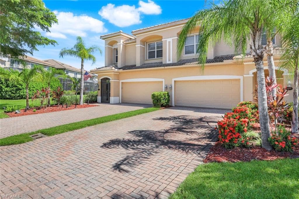 20007 Larino LOOP, ESTERO FL 33928-1
