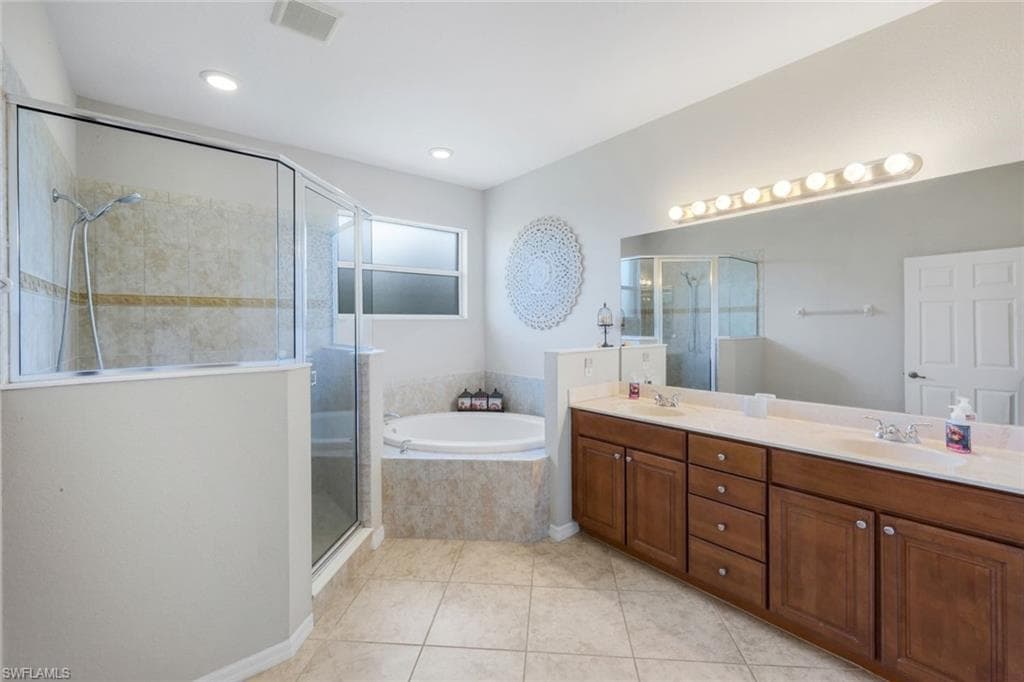 20007 Larino LOOP, ESTERO FL 33928-15