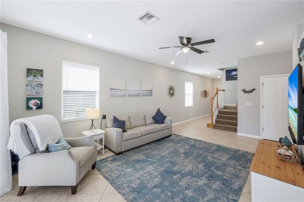 20007 Larino LOOP, ESTERO FL 33928-2