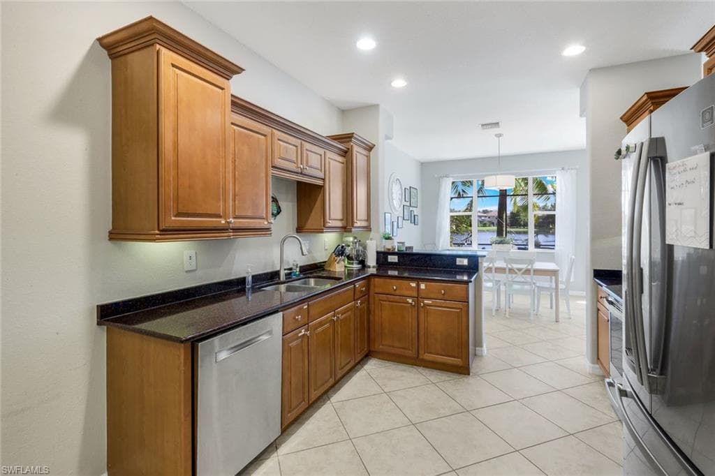 20007 Larino LOOP, ESTERO FL 33928-7
