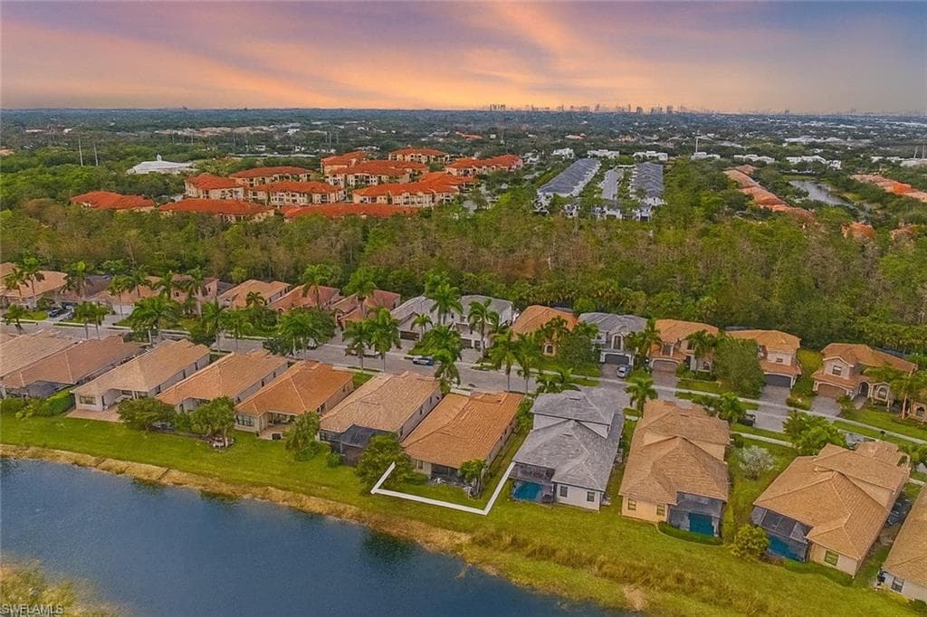 1465 Serrano CIR, NAPLES FL 34105-25