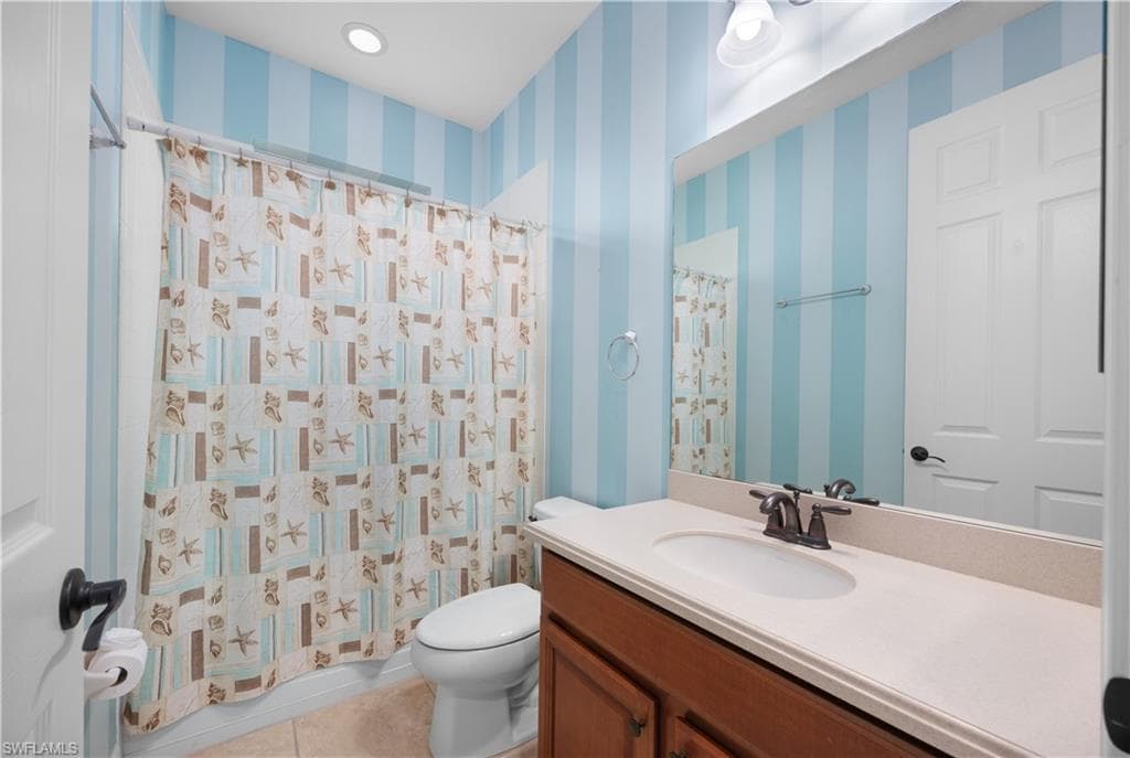 1465 Serrano CIR, NAPLES FL 34105-10