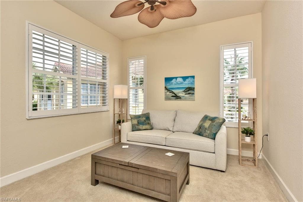 9657 Cypress Hammock CIR # 202, ESTERO FL 34135-25