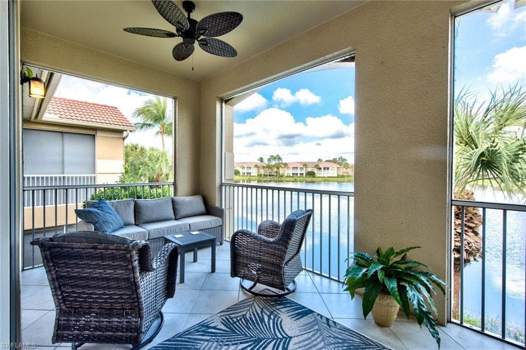 9657 Cypress Hammock CIR # 202, ESTERO FL 34135-18