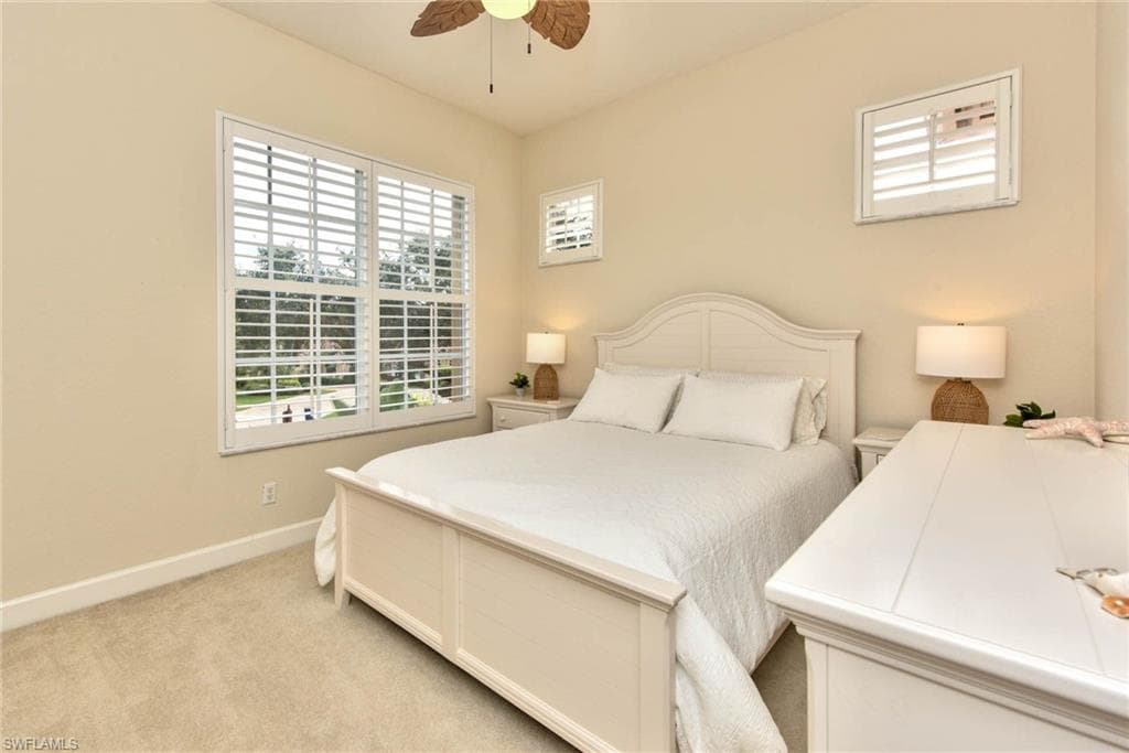 9657 Cypress Hammock CIR # 202, ESTERO FL 34135-30