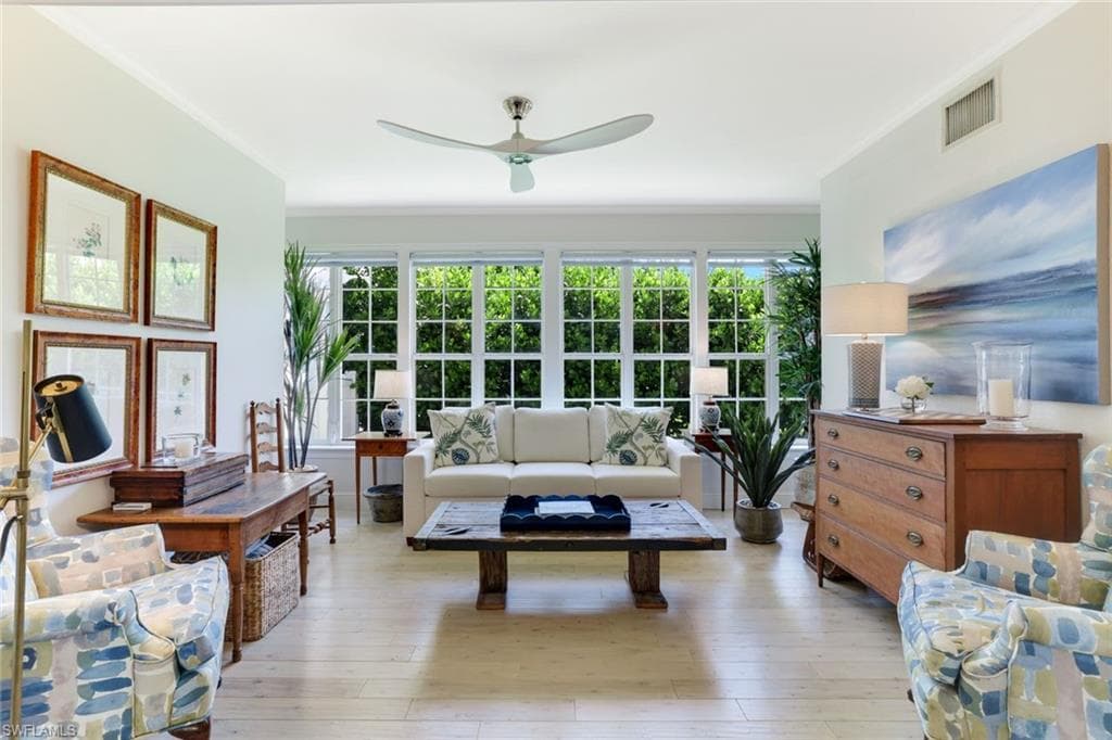 642 6th AVE N, NAPLES FL 34102-22
