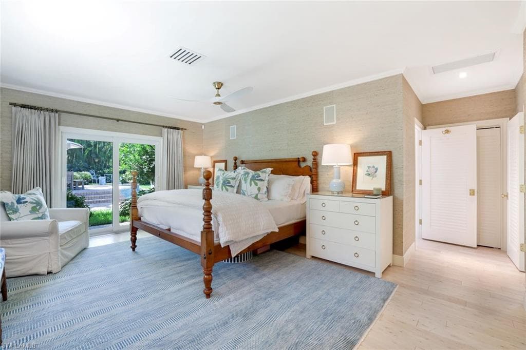 642 6th AVE N, NAPLES FL 34102-11