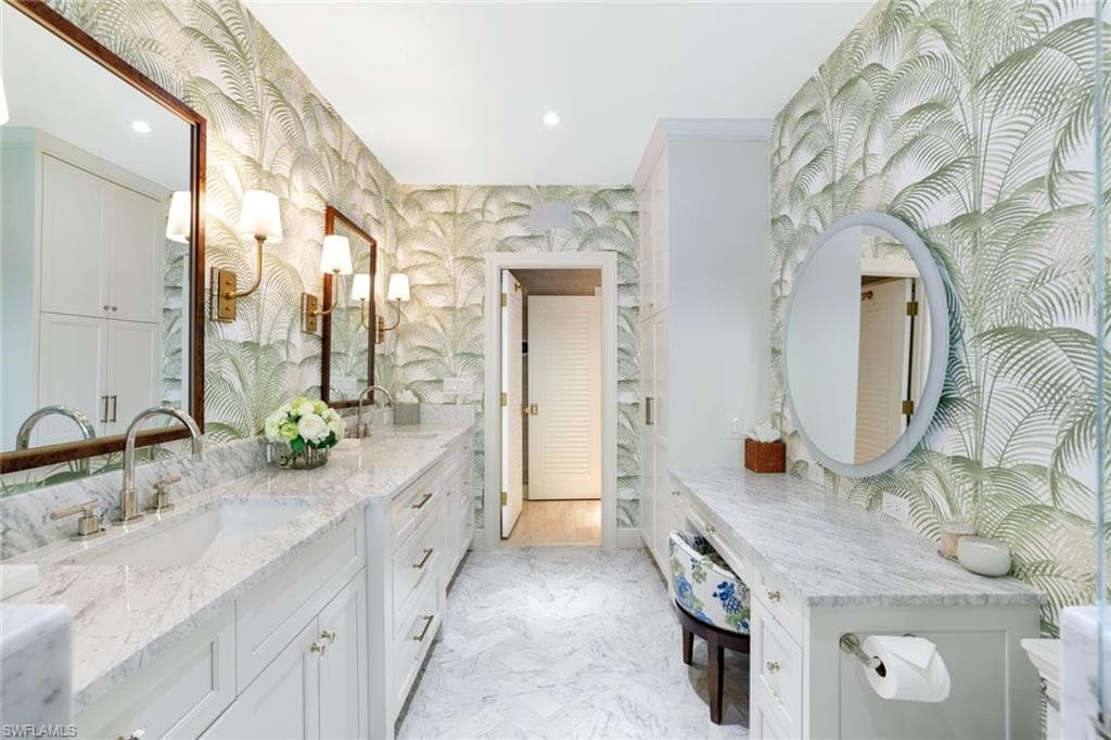 642 6th AVE N, NAPLES FL 34102-14