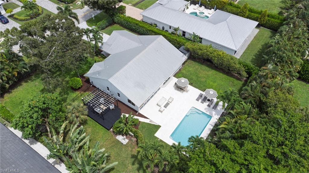 1200 Cypress Woods DR, NAPLES FL 34103-26