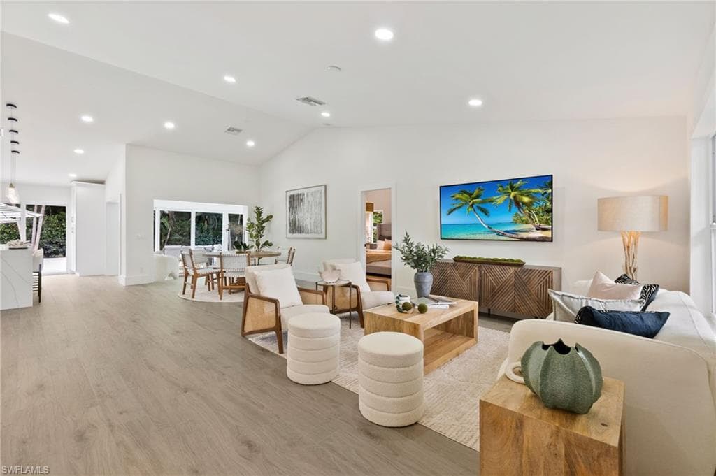 1200 Cypress Woods DR, NAPLES FL 34103-1