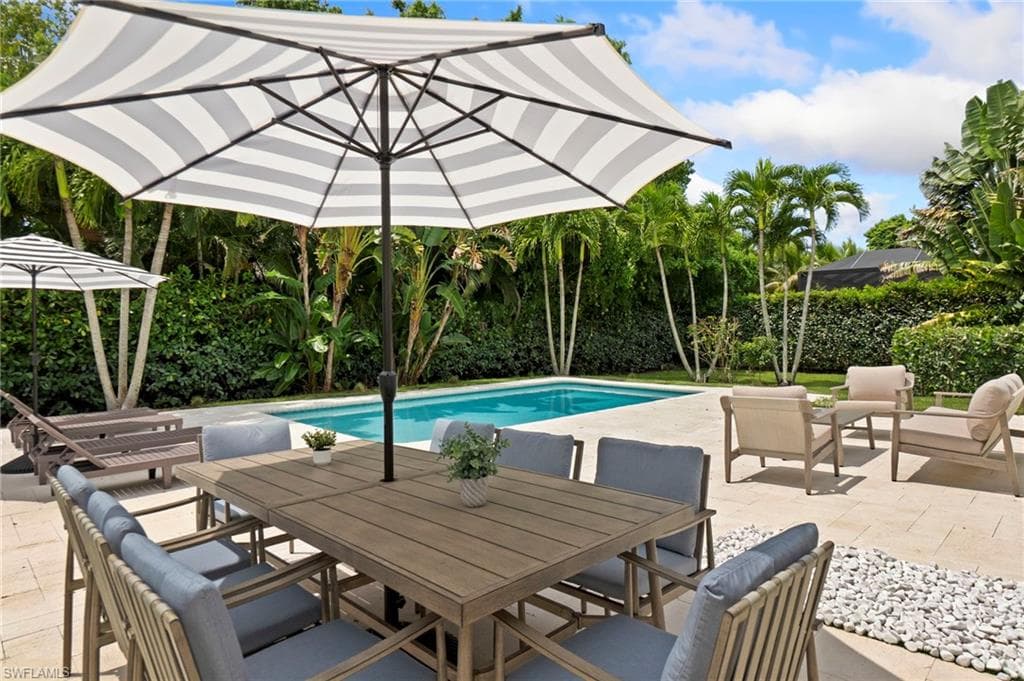 1200 Cypress Woods DR, NAPLES FL 34103-23