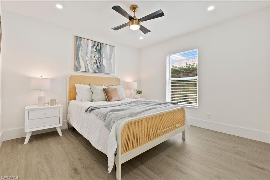 1200 Cypress Woods DR, NAPLES FL 34103-17